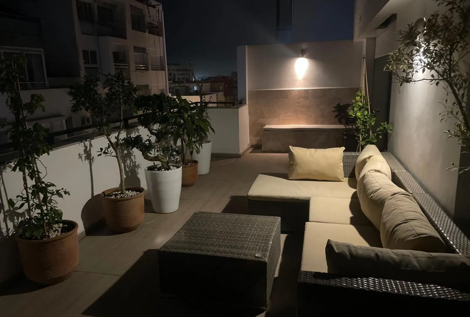 Central, Terrasse, Confortable - Bleue Residence Casablanca Marocco